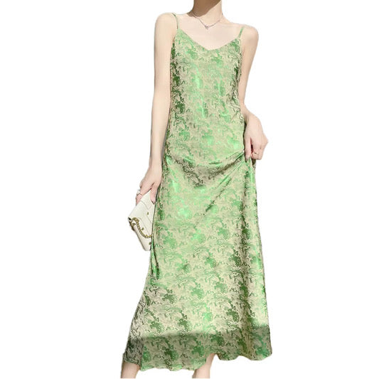 Elegant grønn satengkjole