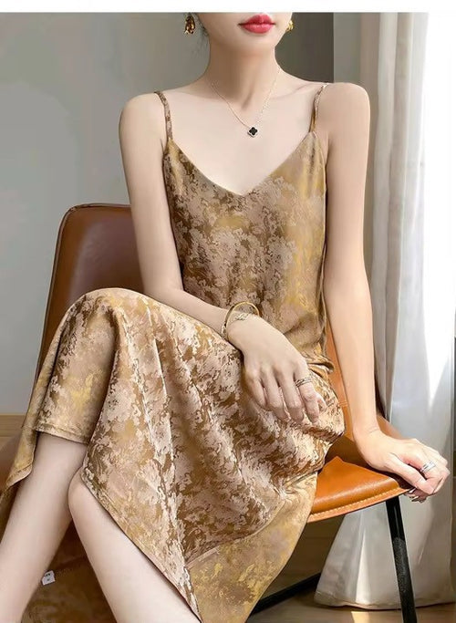 Champagnefarget kjole i rayon/sateng
